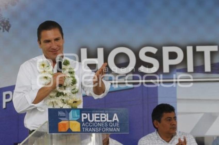 COLOCAN PRIMERA PIEDRA DE HOSPITAL EN TEHUACÁN