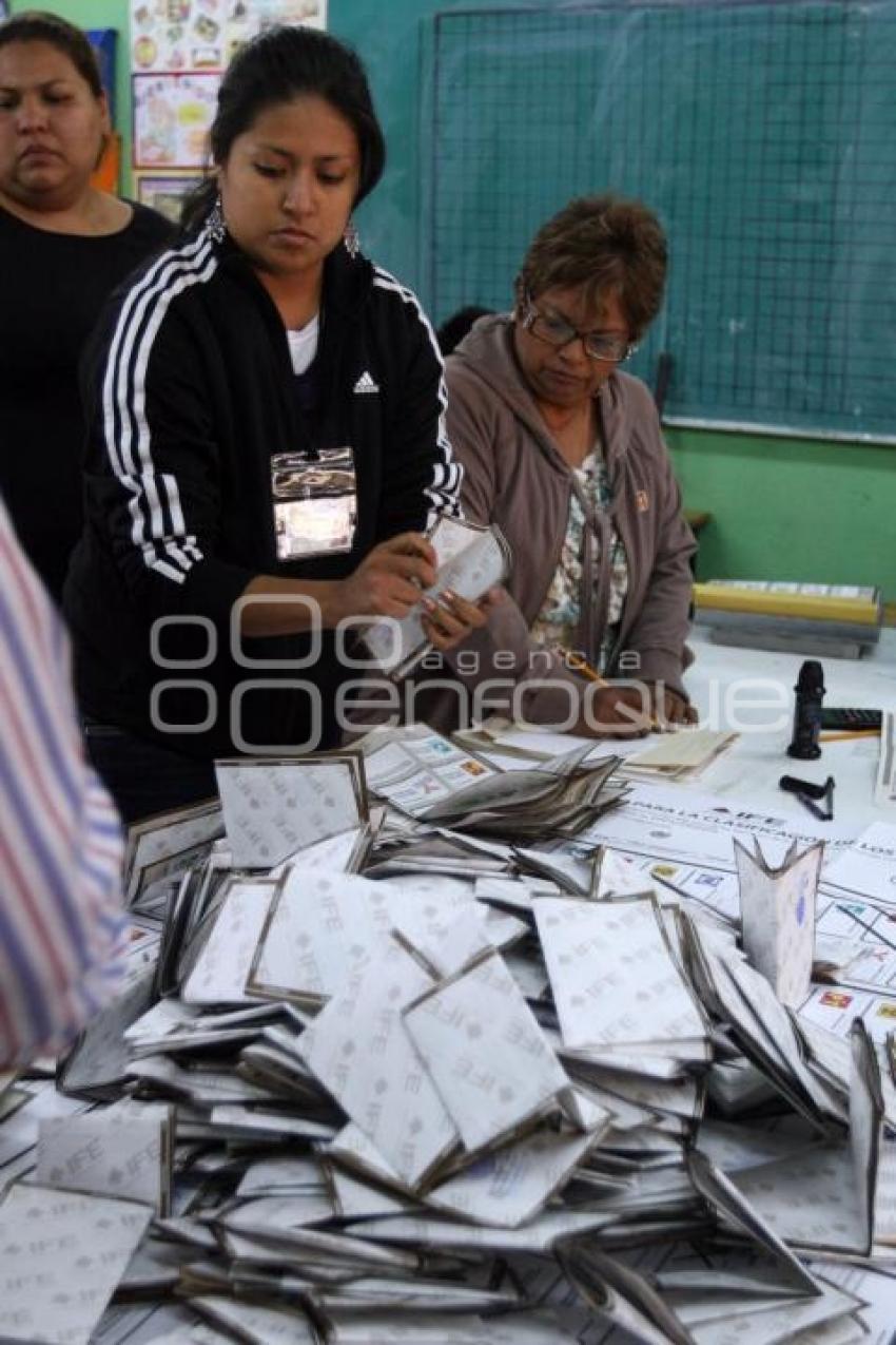 ELECCIONES 2012. CIERRE DE CASILLAS