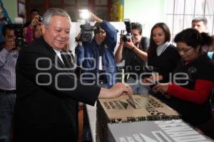 ELECCIONES 2012.MONSEÑOR VÍCTOR SÁNCHEZ