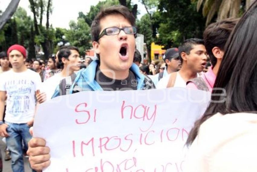 MANIFESTACIÓN CONTRA RESULTADOS ELECTORALES