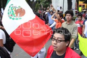 MANIFESTACIÓN CONTRA RESULTADOS ELECTORALES