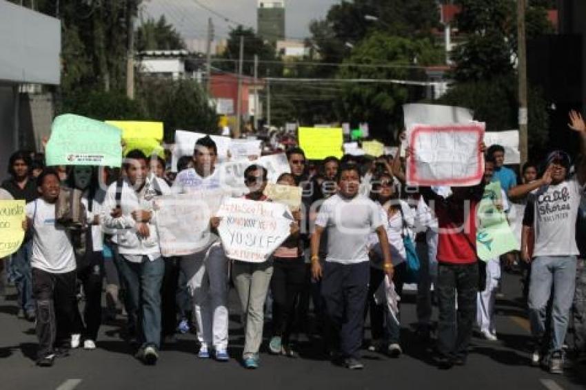 MANIFESTACIÓN CONTRA RESULTADOS ELECTORALES