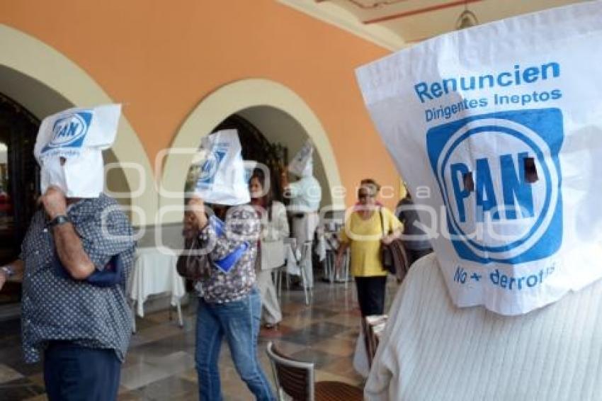 LUIS PAREDES EXIGE SALIDA DE DIRIGENTES DEL PAN