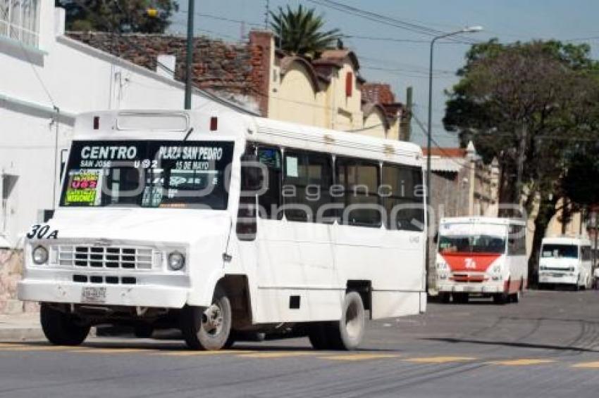 TRANSPORTE PÚBLICO