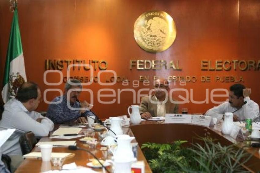 SESIÓN IFE