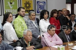 ENTREGAN CONSTANCIA DE MAYORÍA AL SENADO