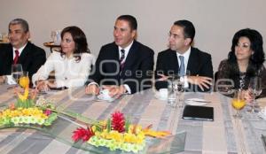 GOBERNADOR . REUNIÓN LEGISLADORES ELECTOS