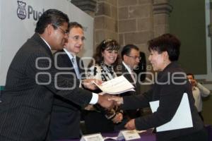 RECONOCIMIENTOS A DOCENTES