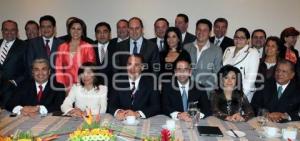 GOBERNADOR . REUNIÓN LEGISLADORES ELECTOS