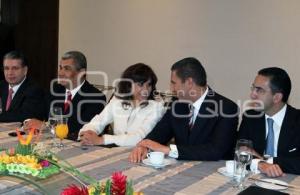GOBERNADOR . REUNIÓN LEGISLADORES ELECTOS