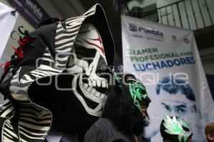 EXÁMEN PROFESIONAL PARA LUCHADORES