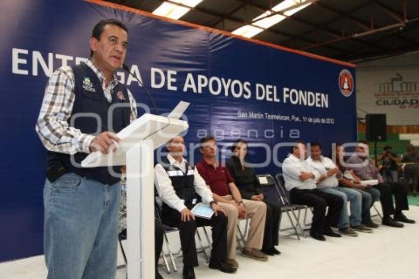 ENTREGA APOYOS DAMNIFICADOS INUNDACIONES