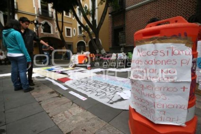 PLANTÓN ESTUDIANTES BUAP