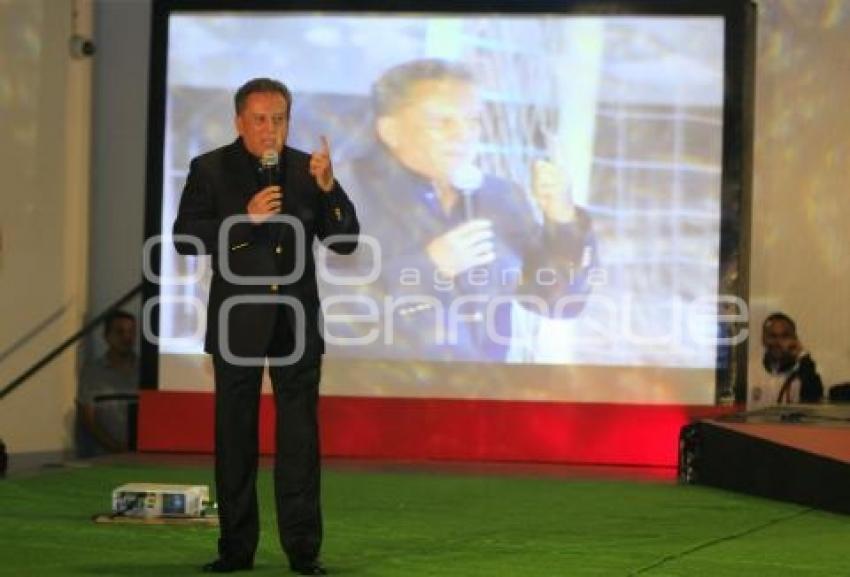 PRESENTACIÓN LOBOS BUAP APERTURA 2012