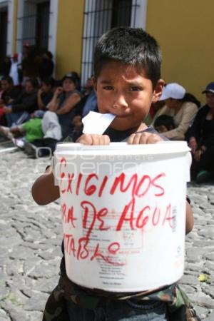 COLONIAS DEL SUR EXIGEN AGUA