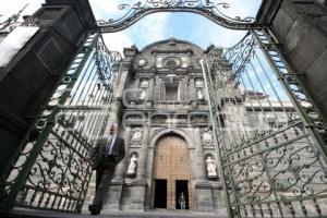 CATEDRAL ABRE SUS PUERTAS TRAS FUMIGACIÓN