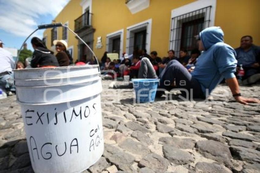 COLONIAS DEL SUR EXIGEN AGUA