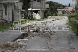 ACCESO A CANOA EN MAL ESTADO