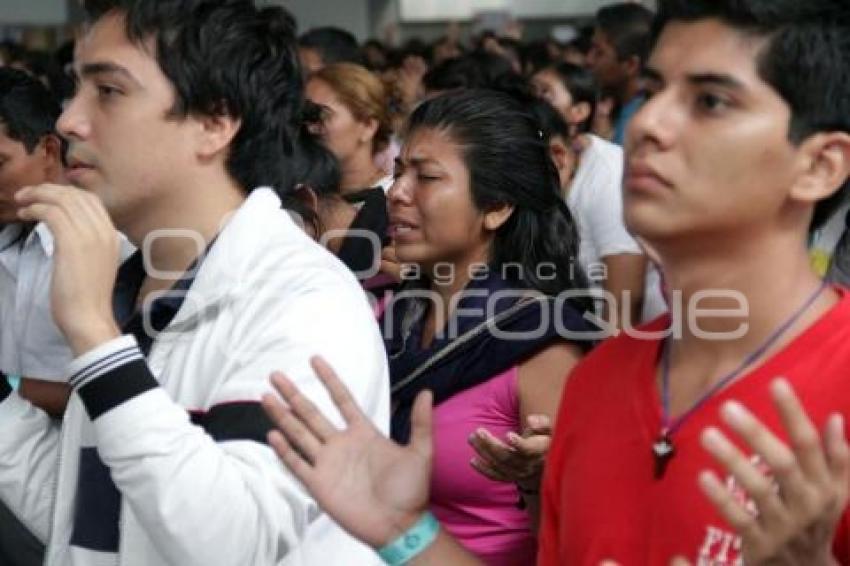 ENCUENTRO JÓVENES EN EL ESPÍRITU SANTO