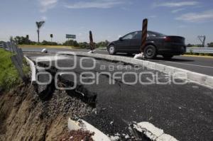 HUNDIMIENTO . PUENTE UDLA