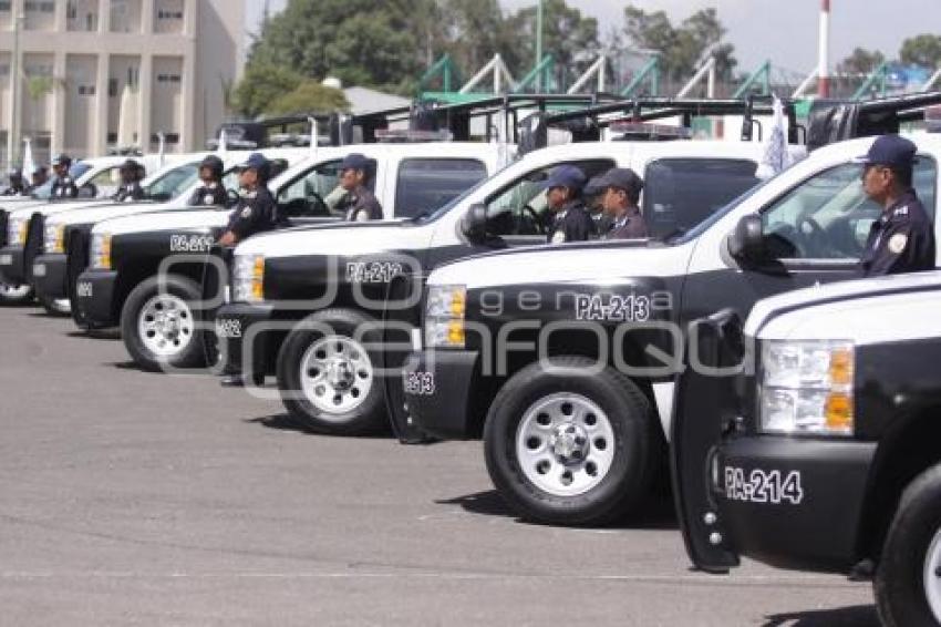 ENTREGA VEHICULOS EQUIPAMIENTO POLICIA AUXILIAR