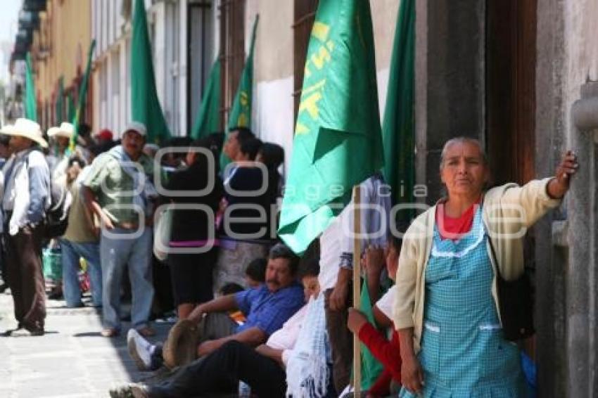 MANIFESTACIÓN UNTA