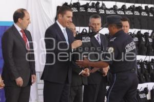 ENTREGA VEHICULOS EQUIPAMIENTO POLICIA AUXILIAR