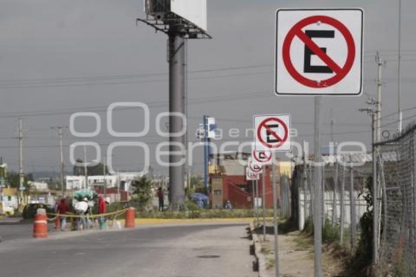 RETIRAN AMBULANTES EN LOMAS DE ANGELÓPOLIS