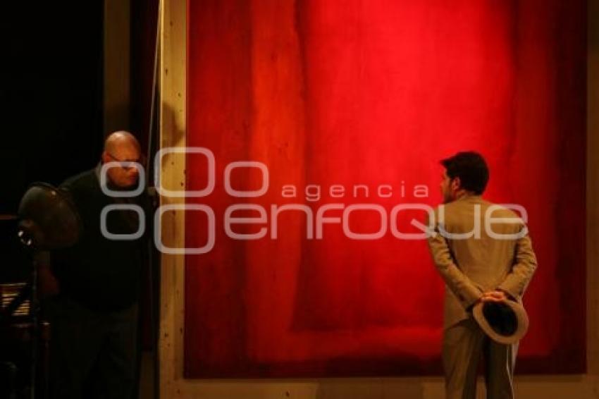 OBRA TEATRAL ROJO