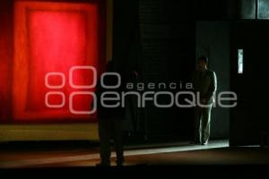 OBRA TEATRAL ROJO