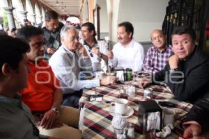 ASAMBLEA INFORMATIVA AMLO