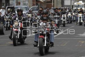 CONFEDERACIÓN DE MOTOCICLISTAS Y POLICÍAS