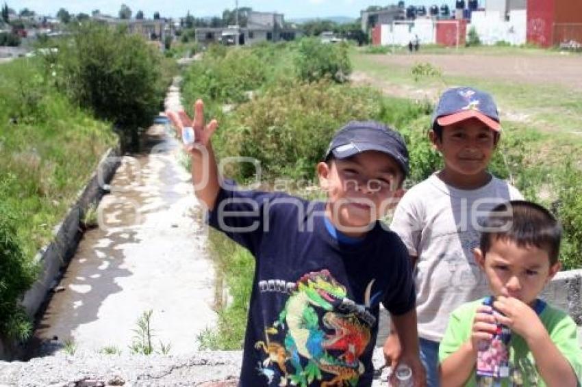 BANDERAZO DE OBRA LA GUADALUPANA