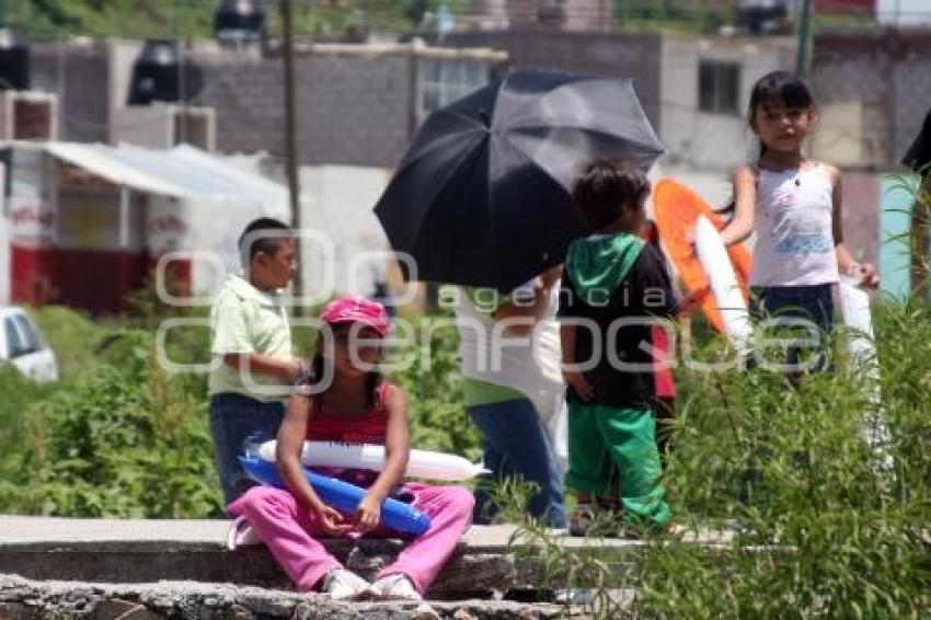 BANDERAZO DE OBRA LA GUADALUPANA