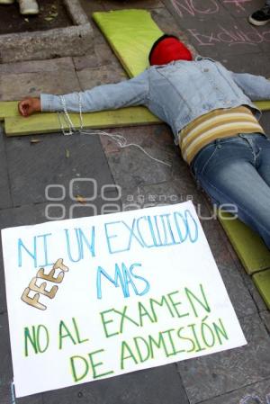 MANIFESTACIÓN ASPIRANTES BUAP