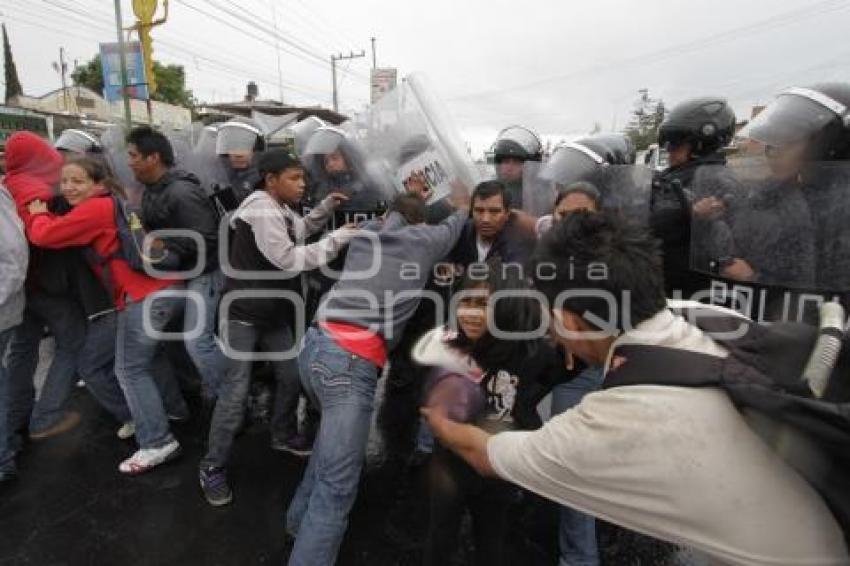 RETIRAN CASETAS COMERCIALES AGUA SANTA