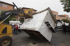 RETIRAN CASETAS COMERCIALES AGUA SANTA