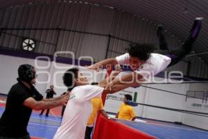 EXAMEN PARA LUCHADORES