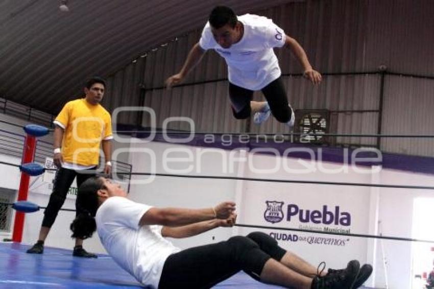 EXAMEN PARA LUCHADORES