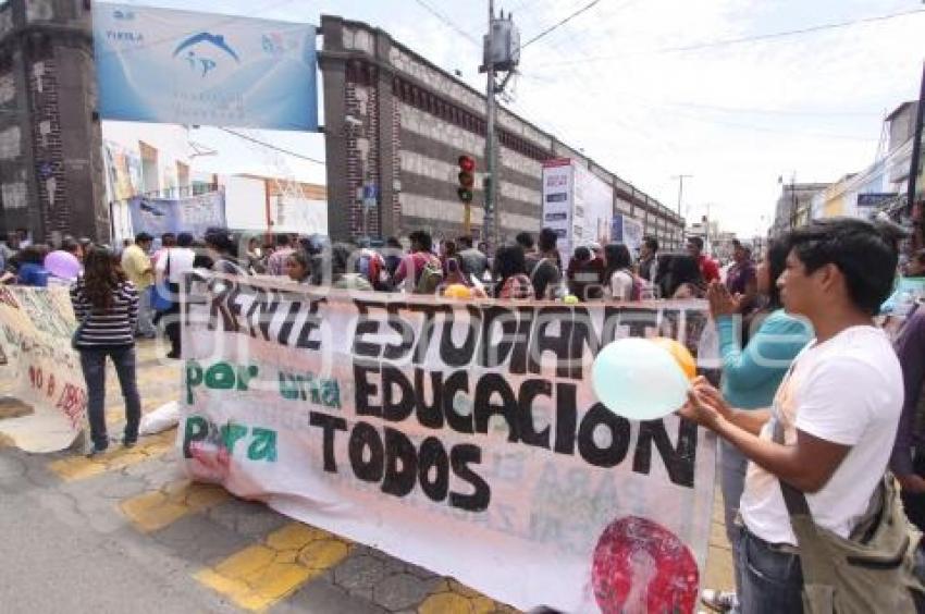 MANIFESTACIÓN DE LA FEET EN EL IPJ