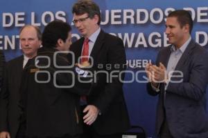 FIRMAN ACUERDOS SALARIALES EMPRESA SINDICATO VW
