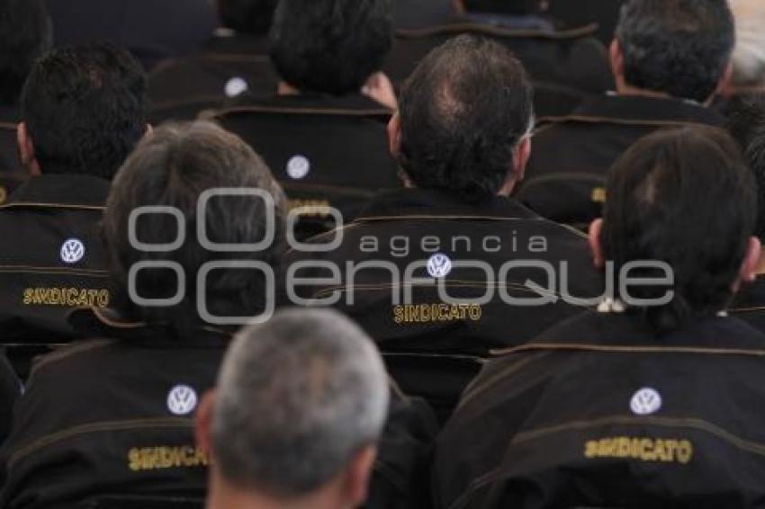 FIRMAN ACUERDOS SALARIALES EMPRESA SINDICATO VW