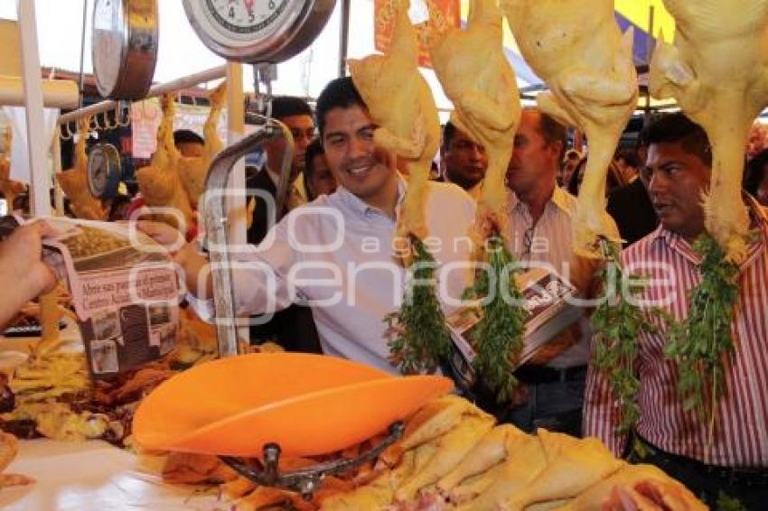 EDUARDO RIVERA EN MERCADO HIDALGO