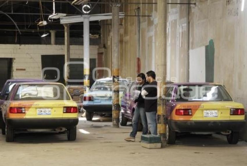 ASEGURAN BODEGA DE PRESUNTOS AUTOS ROBADOS