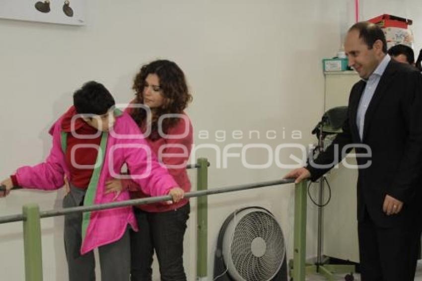 ENTREGA DE APOYOS A ASOCIACIÓN CIVIL