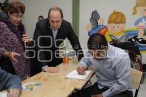 ENTREGA DE APOYOS A ASOCIACIÓN CIVIL