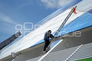 REPARAN TECHO ESTADIO CU