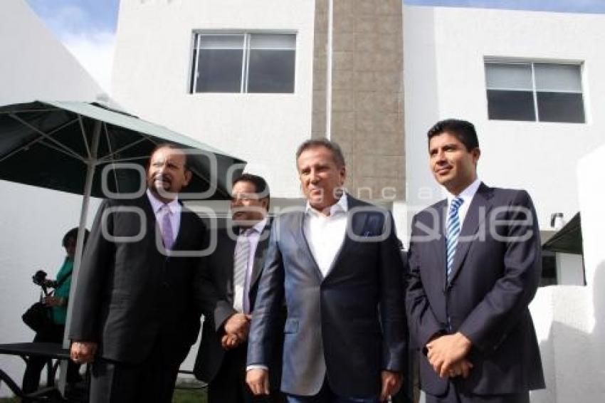PRIMERA ENTREGA DE CASAS BUAP