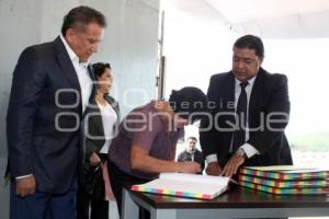 PRIMERA ENTREGA DE CASAS BUAP