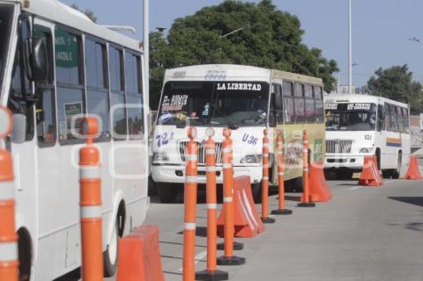 CONCRETO HIDRÁULICO . CAOS VIAL